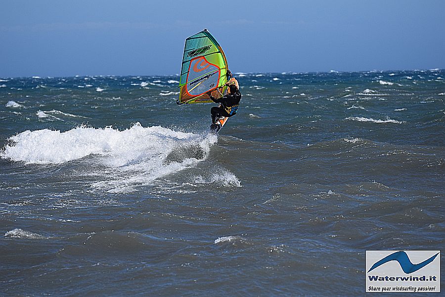 Windsurf at Albenga with SW