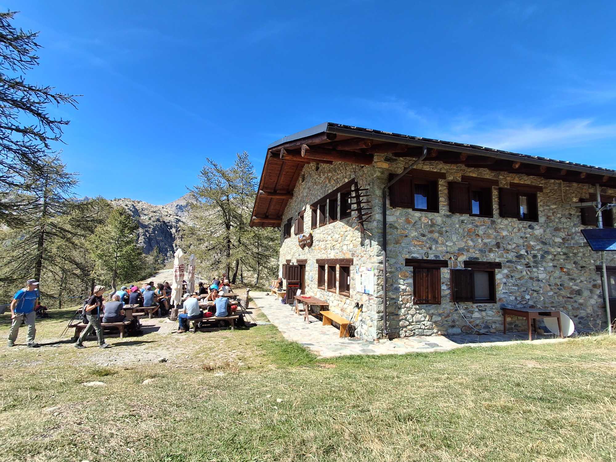 Trekking: da Champorcher al Rifugio Barbustel (Parco del Monte Avic, Valle d'Aosta) 20260913 132541