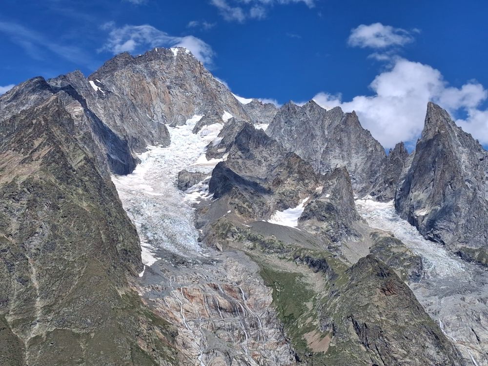 Tour du Mont Blanche: dal Rifugio Combal al Rifugio Maison Veille, Val Veny (Aosta). Il Monte Bianco 20260802 131452